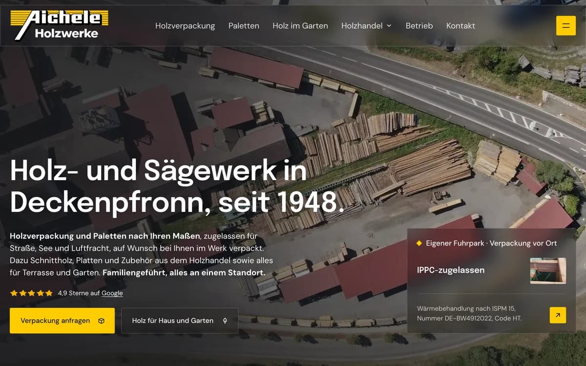 Von newcreation gestaltete Webseite von Aichele Holzwerke: Startseite mit Luftbild des Sägewerks in Deckenpfronn
